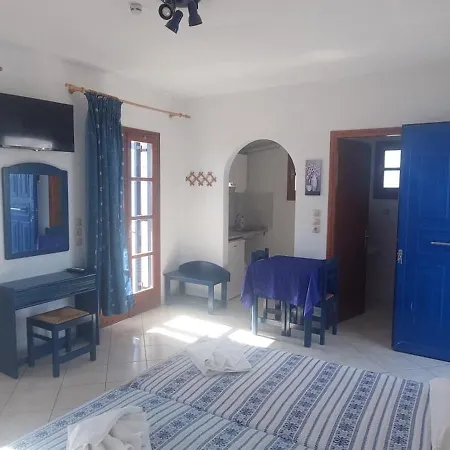Castello Azzurro * Αγία Άννα